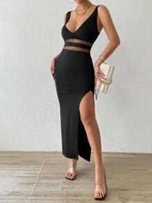 Chiquease Czarna sukienka z dekoltem w serek, wycięciem w talii i wysokim rozcięciem - Czarne - Zobacz 5