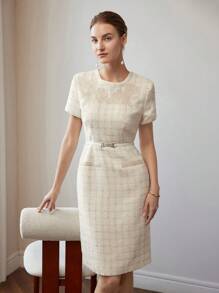 MOTF PREMIUM VÁY NGẮN HỌA TIẾT HOA THÊU SLIM FIT KHÔNG CÓ THẮT LƯNG - trắng - Xem 5