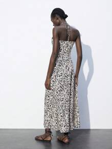 Maija Váy in hoa nhiều màu cho nữ, Trang phục giáo viên, Phong cách Hawaii thập niên 70, Trang trí in họa tiết, Mặt dây chuyền hạt cườm màu trắng và cà phê, Váy xòe khoét eo, Trang phục đi nghỉ cho nữ - màu đen - Xem 2