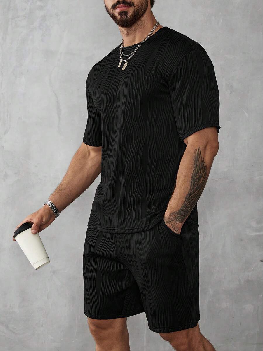 Manfinity Homme 2 件装男士纯色圆领短袖 T 恤和口袋短裤休闲套装 - 黑色 - 查看 1