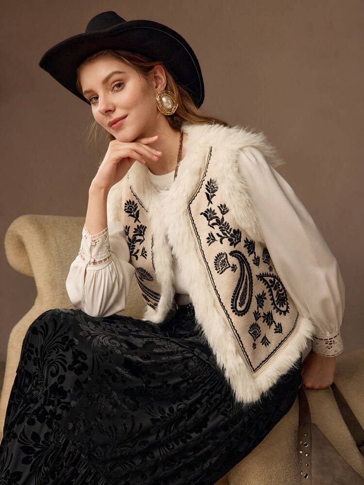 FLUFFY PAISLEY PRINT VEST
