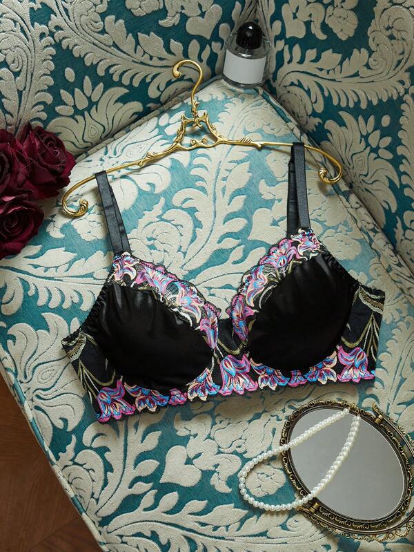 PinupGlam 1buc Sutien cu sârmă din dantelă de mărime mare