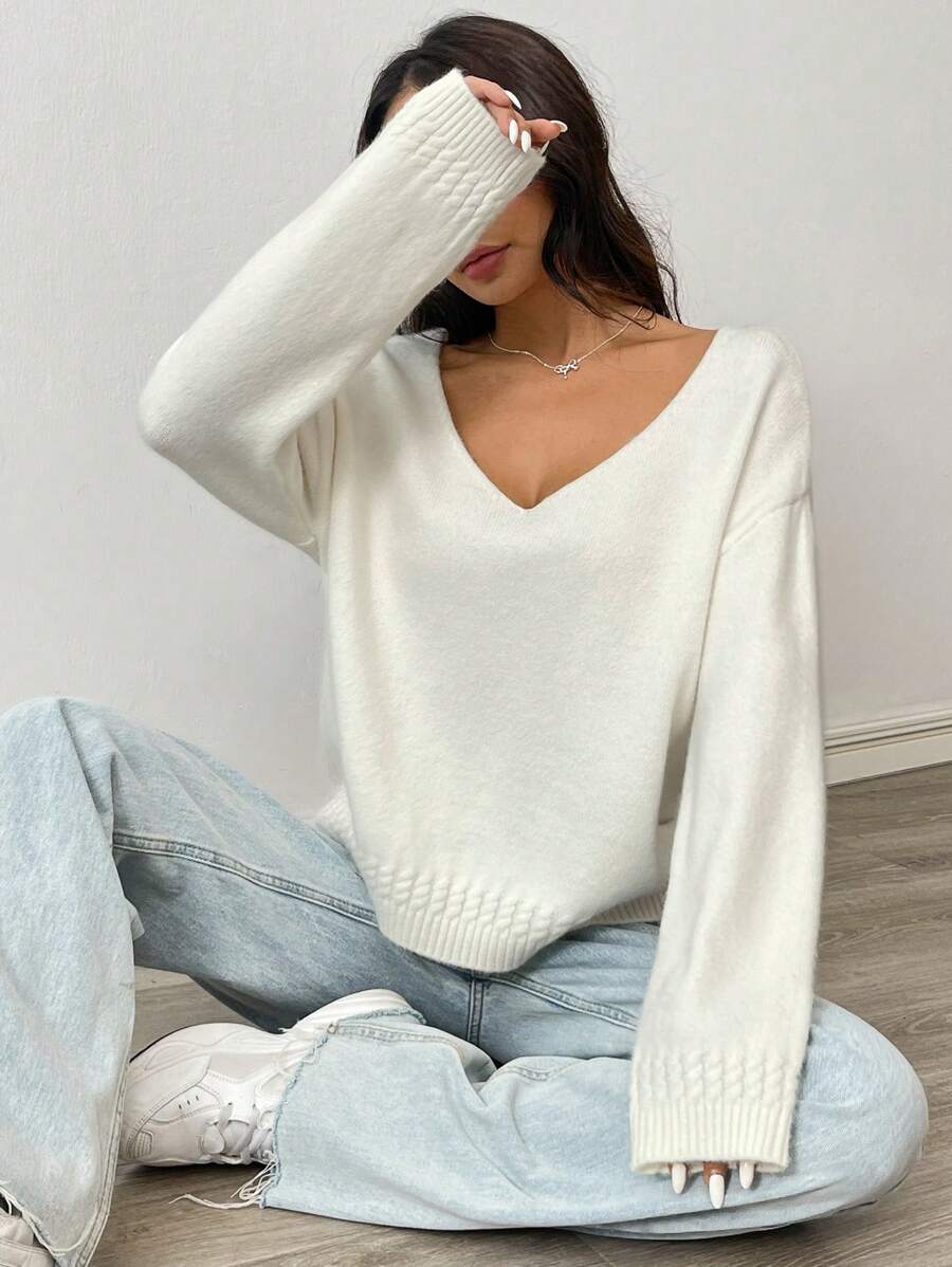 SHEIN Unity Áo len nữ cổ chữ V tay dài màu trơn, kiểu dáng thường ngày, thích hợp mặc mùa thu đông. - trắng - Xem 1