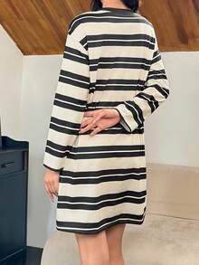 Long Sleeve T-Shirt Nightdress With Dog & Stripe Print Pocket - Black and White - View 4