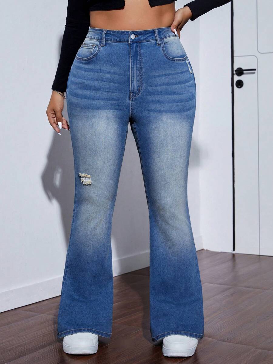 SHEIN ICON Plus Size Front Button Pocket Distressed Simple Jeans, Casual Everyday Wear - Blue - View 1