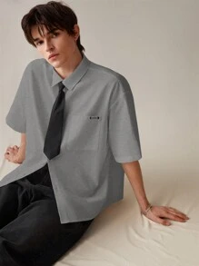 Manfinity VCAY 纯色纽扣前口袋休闲梭织衬衫
