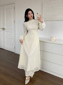 Modelyn 女士春秋立领长袖优雅蕾丝连衣裙 - 米色 - 查看 1
