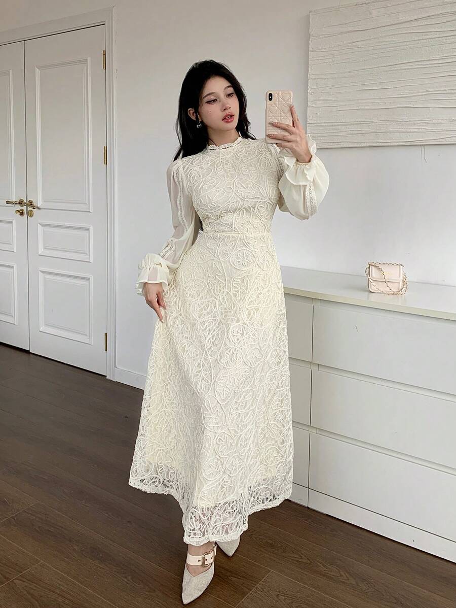 Modelyn 女士春秋立领长袖优雅蕾丝连衣裙 - 米色 - 查看 1