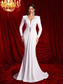 Glamrae Elegant Cream-White Deep V-Neck Mesh Splice Shoulder Padded Long Sleeve Ruched Front Luxury Rhinestone Decorated Swinging Fishtail Hem Evening Gown, Formal Prom Dress, For Wedding Guest, Graduation, Dinner Party Dress