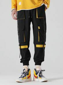 Manfinity EMRG Men Ribbon Flap Pocket Cargo Trousers - Black - View 4