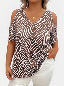 SHEIN LUNE 大码女式斑马纹露肩短袖休闲 T 恤图案 T 恤女式上衣 - 棕色 - 查看 6