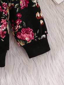 SHEIN 年轻女孩休闲舒适圆领花卉图案长袖黑色运动衫，秋冬 - 紅色 - 查看 3