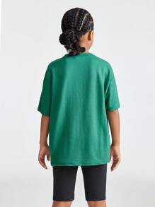 SHEIN Tween Girls' Knit Solid Color Drop Shoulder Short Sleeve T-Shirt And Shorts Casual 2pcs/Set With Letter Print Design - Green - View 2