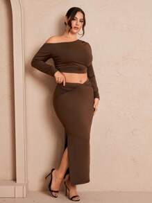 Allurite 大码女式性感不对称肩部褶皱长袖上衣和紧身 V 形腰开衩裙套装 - 鏽棕色 - 查看 4
