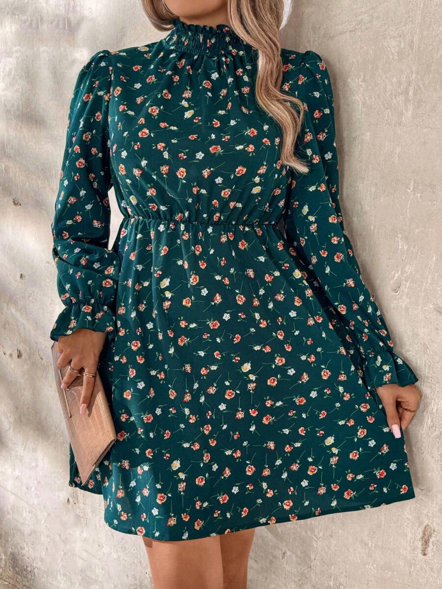 SHEIN Clasi 大码休闲碎花泡泡袖连衣裙 - 墨綠色 - 查看 1