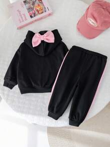 SHEIN 2 件装女婴可爱字母图案拼色连帽运动衫和松紧腰裤套装，秋冬装 - 黑色 - 查看 2