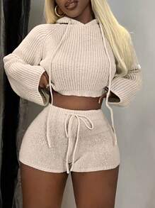 Zolique Ensemble deux-pièces en tricot pour femmes, Top en tricot rayé gris clair à manches longues avec capuche, short en tricot blanc cassé avec nœud, tenue sexy ajustée et ample pour fête et décontracté en automne et hiver, vêtements saisonniers pour femmes - Blanc - Voir 4