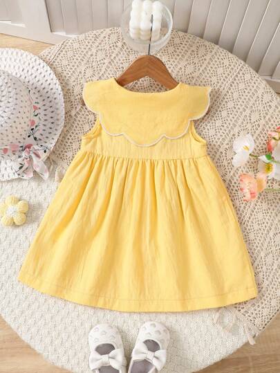 SHEIN Vintaside Kids Newborn Baby Girls Cute Countryside Style Elegant Embroidered Patterned Sleeveless A-Line Dress, Princess Style Bamboo Fiber Cotton Romper All Open Button Decor