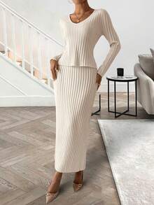 Chiquease 2 件套女士休闲 V 领毛衣上衣和宽松时尚迷人裙子套装 - 米色 - 查看 6