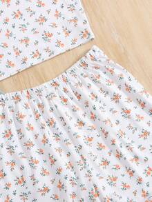 SHEIN Bộ đồ ngủ thường ngày 2 chiếc áo hai dây màu trơn và quần short họa tiết hoa nhỏ xinh cho bé gái tuổi teen - Màu xanh Bạc hà - Xem 3