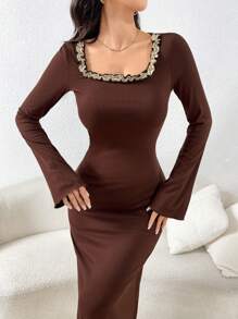 Modelyn Đầm dài tay ôm dáng cổ vuông phối bèo nhún dành cho nữ - Màu nâu  Mocha - Xem 5