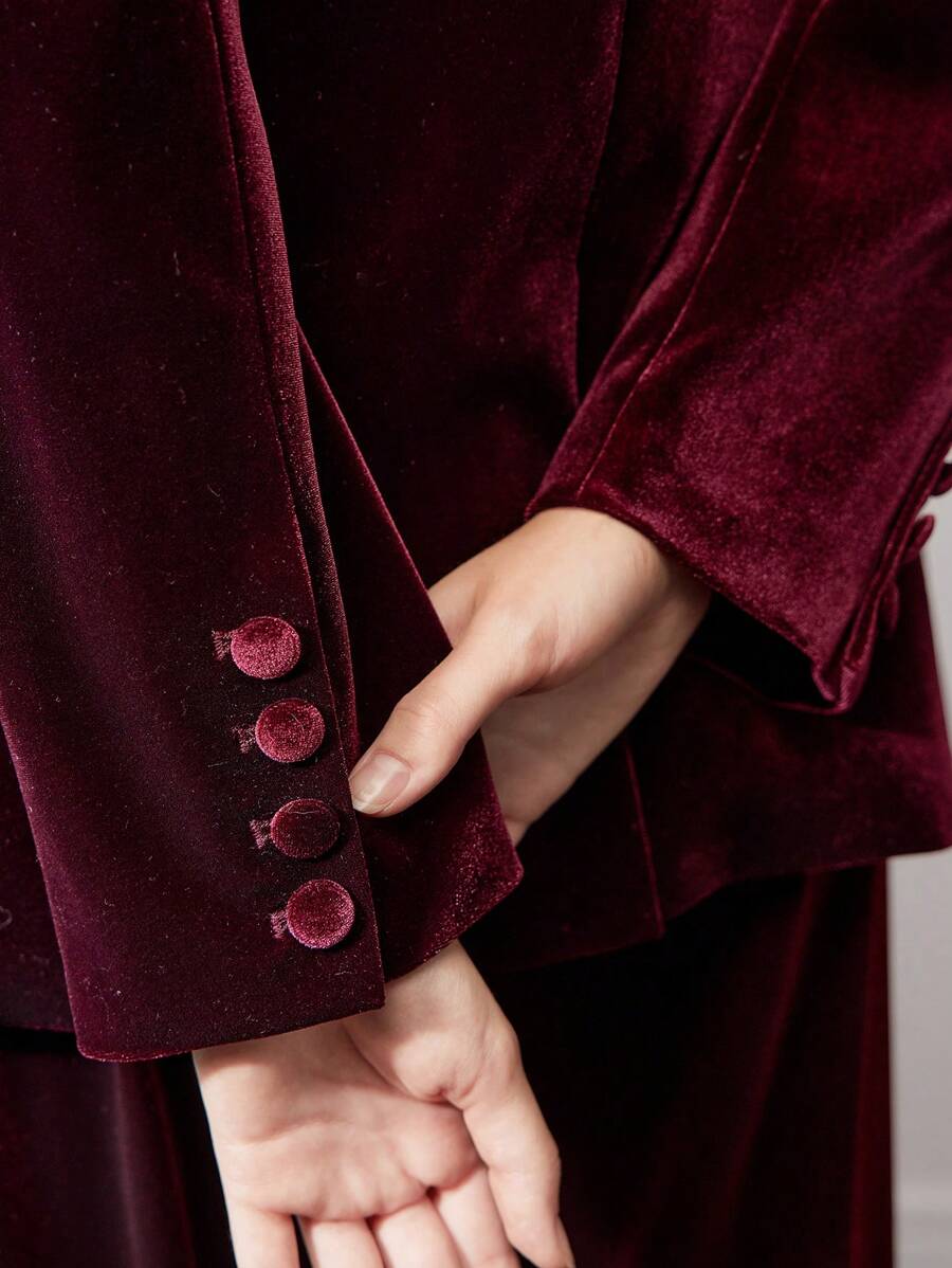 MOTF PREMIUM 天鹅绒尖领翻盖细节西服 - 酒紅色 - 查看 2