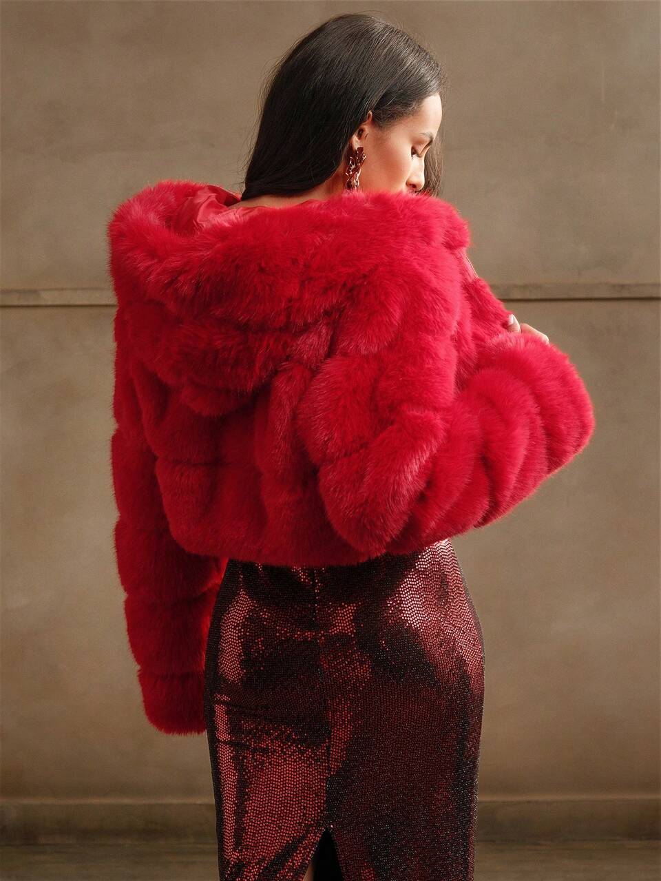 Women's Elegant Fluffy Hooded Short Jacket For New Year Holiday Party Clothes