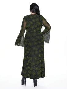 ROMWE Goth 大码女式性感哥特式蜘蛛网绒面喇叭袖 V 领高开衩连衣裙，万圣节服装 - 黑色 - 查看 3