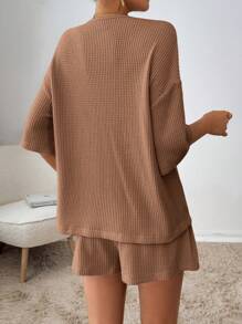 SHEIN Essnce 纯色系带前落肩上衣和短裤秋季女士服装秋季短裤秋季服装 - 駝色 - 查看 2