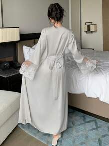 DAZY 浪漫薄纱刺绣蕾丝装饰腰带浴袍/睡衣，秋冬款 - 淺灰色 - 查看 2
