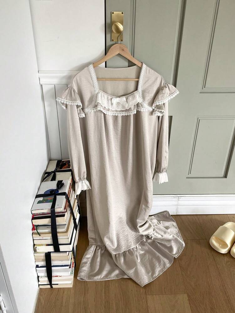 Sweet Floral Lace Patchwork Ruffle Hem Loose Nightgown Pajama