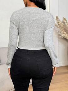 Zolique 日常优雅商务交叉 V 领荷叶边结饰撞色秋季女式连帽衫短款运动衫秋季女装 - 灰色 - 查看 2