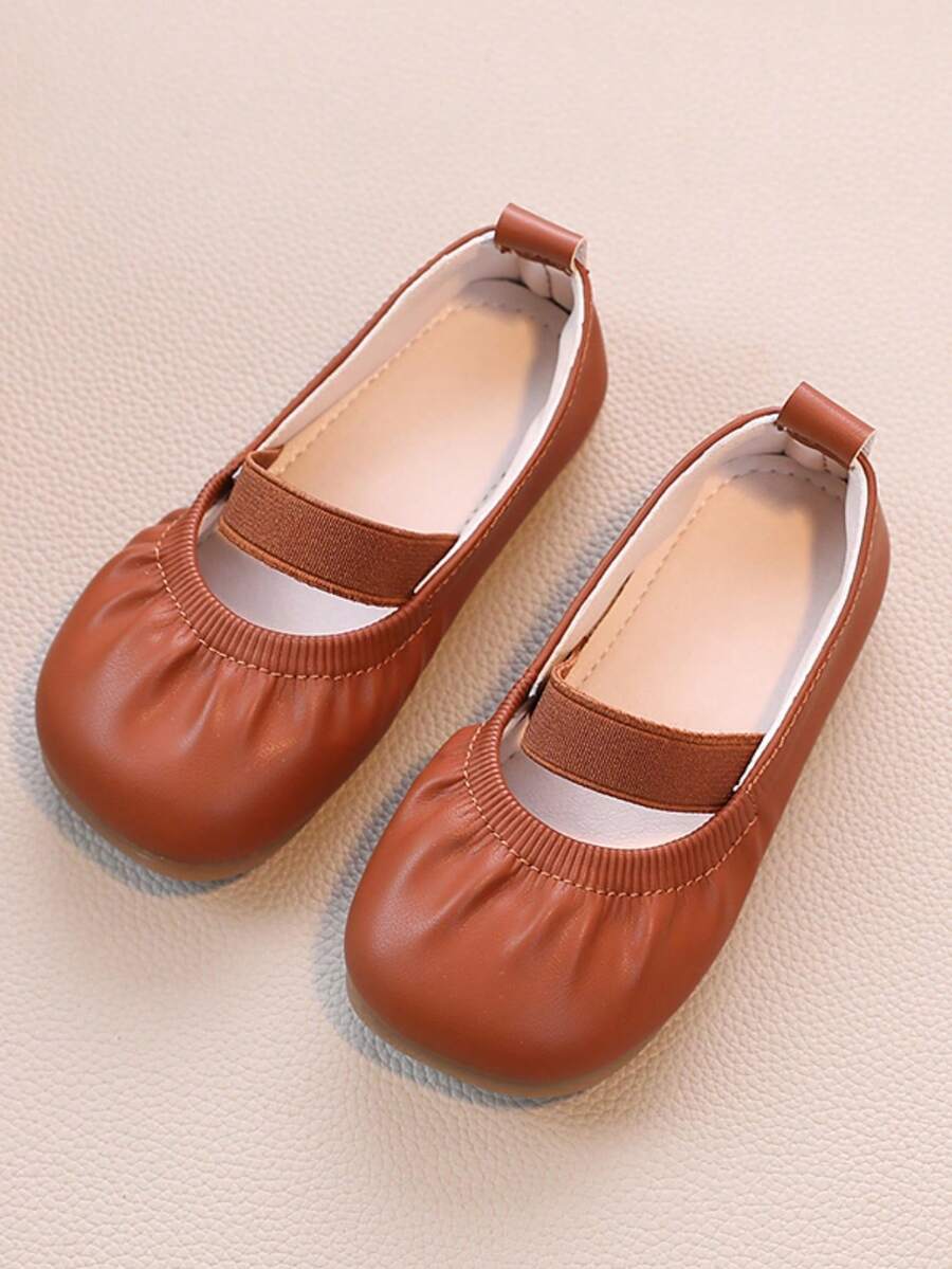 1 双中性儿童平底休闲皮鞋，女孩和男孩简约一脚蹬舒适软底运动鞋，适合春秋季节 - 棕色 - 查看 1