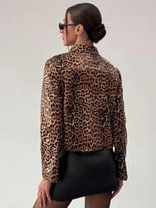 Aloruh 女士休闲翻领豹纹前扣长袖夹克，秋季秋季女装豹纹服装万圣节风俗女式长袖女式夹克万圣节服装性感万圣节服装万圣节服装女式服装女式紧身皮夹克演唱会服装豹纹夹克棕色冬季女装秋季女装圣诞女装秋季女装飞行员夹克短款皮夹克冬季女式夹克 - 卡其色 - 查看 2