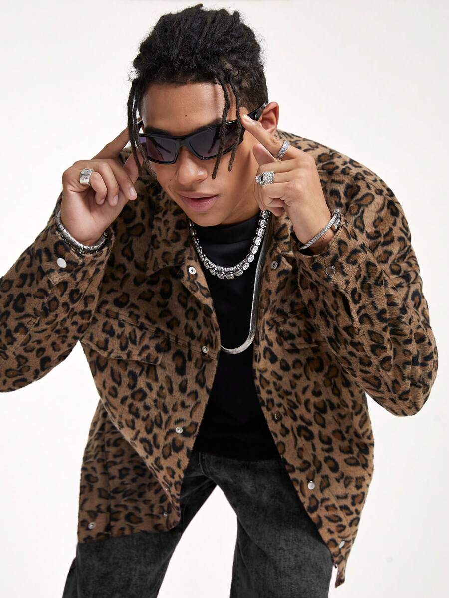 Manfinity VCAY 男士豹纹翻领宽松梭织长袖大衣 - 卡其色 - 查看 1