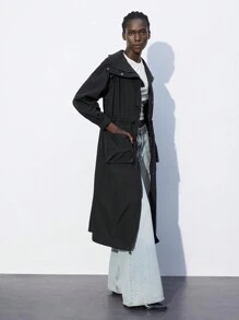 Maija Trench coat long casual polyvalent pour toutes les saisons pour femme, couleur unie noir, manches longues, style moderne et décontracté, avec poches utilitaires et fermeture éclair au col - Noir - Voir 6