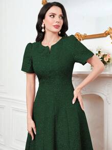 Modelyn Elegantes florales Jacquard Kleid mit Schalkragen, Taillengürtel und Kurzarm für Damen