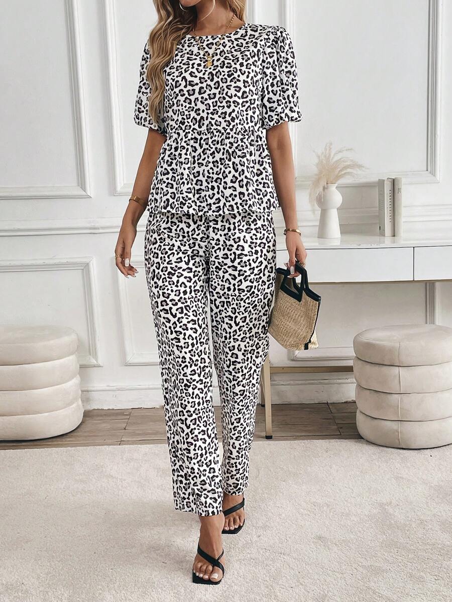 SHEIN Unity Setelan Dua Potong Kemeja dan Celana Panjang Motif Leopard untuk Liburan Kasual Wanita - MultiWarna - View 1