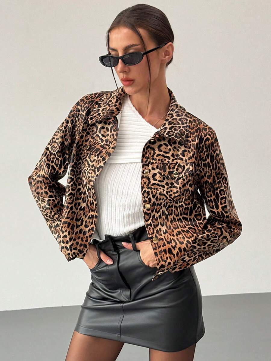 Aloruh 女士休闲翻领豹纹前扣长袖夹克，秋季秋季女装豹纹服装万圣节风俗女式长袖女式夹克万圣节服装性感万圣节服装万圣节服装女式服装女式紧身皮夹克演唱会服装豹纹夹克棕色冬季女装秋季女装圣诞女装秋季女装飞行员夹克短款皮夹克冬季女式夹克 - 卡其色 - 查看 1