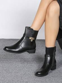 CUCCOO BIZCHIC 时尚百搭女士踝靴，黑色短靴，粗跟/低跟，秋季新款，侧拉链，搭扣，短筒，圆头，舒适百搭，适合春季、春假、复活节和圣诞节等场合。 - 黑色 - 查看 3