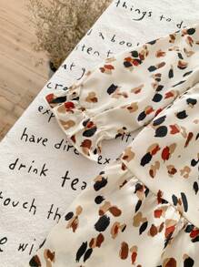 SHEIN LMoss Kids LMoss 女婴时尚可爱女婴波尔卡圆点荷叶边袖长裙，非常适合秋冬季休闲日常穿着和上学日常穿着、圣诞节、女童冬装 - 彩色 - 查看 5