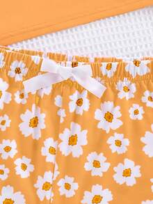 SHEIN Bộ đồ ngủ thường ngày in họa tiết hoa và áo hai dây thanh lịch tối giản cho bé gái tuổi mới lớn, 2 món/bộ (Trang phục đôi cho mẹ và bé được bán riêng) - Màu Cam cháy - Xem 3