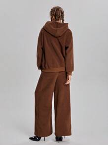 SHEIN 青少年女孩纯色袋装落肩休闲泰迪羊毛连帽衫和宽腿裤配围巾，2 件套 - 咖啡棕 - 查看 2