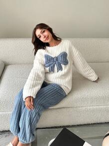 SHEIN 2 件套青少年女孩蝴蝶结贴花纹理羊毛圆领长袖长裤睡衣套装 - 藍白色 - 查看 1