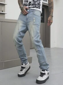 Manfinity LEGND Men's Distressed Pocket Detail Straight Leg Jeans - Light Wash - View 6