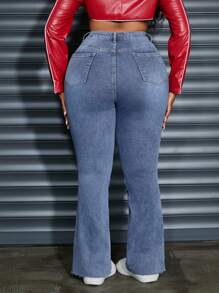 SHEIN SXY Enge Schlaghose aus Stretch-Denim mit Herz- und Sonnenschnallendekor in Übergröße