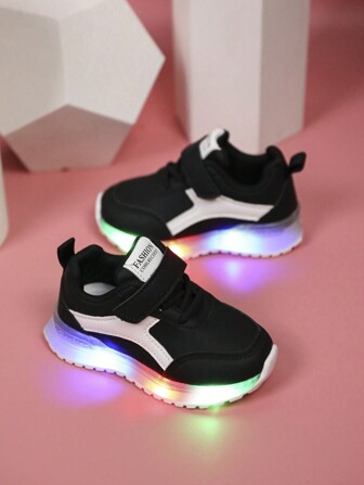 Children's LED Light Up Sneakers, Boys & Girls Sports Shoes, Black, Spring/Autumn