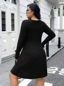 SHEIN EZwear Đầm đen cổ vuông thanh lịch cho nữ cỡ lớn tay dài màu đen - màu đen - Xem 3