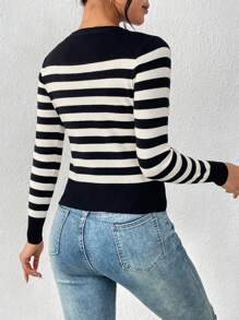 SHEIN Frenchy 女士休闲撞色条纹修身针织毛衣，春秋装，长袖上衣 - 黑與白 - 查看 2