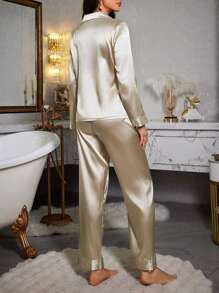 Ensemble de pyjama à longues manches avec col châle en faux soie avec franges, décoration